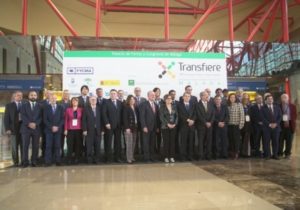 Foto-de-familia-inauguracion-Foro-Transfiere-13-02-2019.JPG_1532302283 Foto-de-familia-inauguracion-Foro-Transfiere